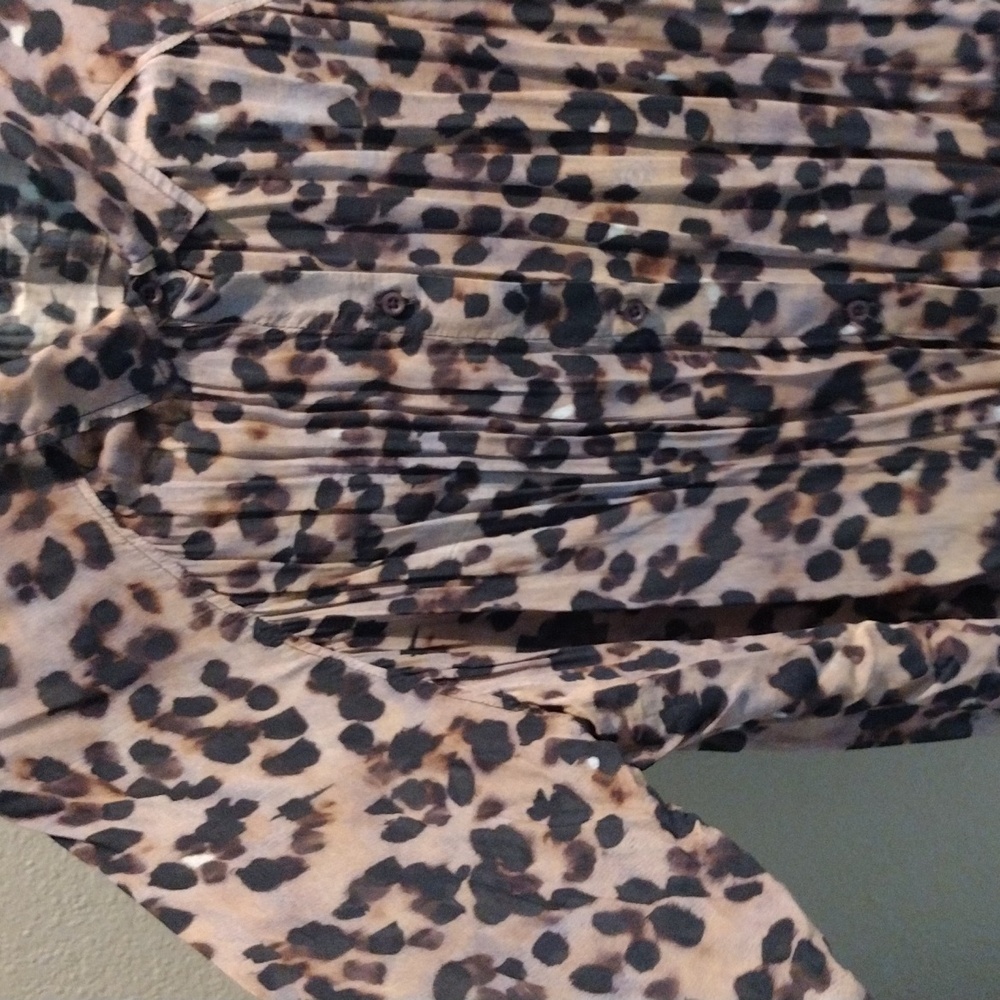 Cloth & Stone button down - Picture 4 of 7